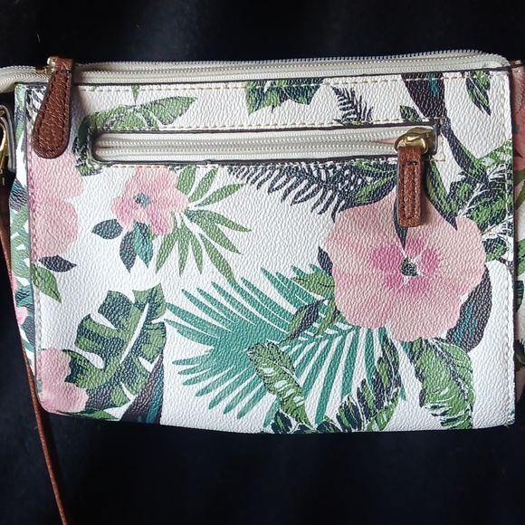 Liz Claiborne clutch - Picture 3 of 4